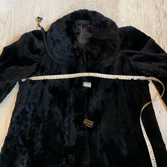 VINTAGE | Fur Swing Coat - Picture 17 of 17